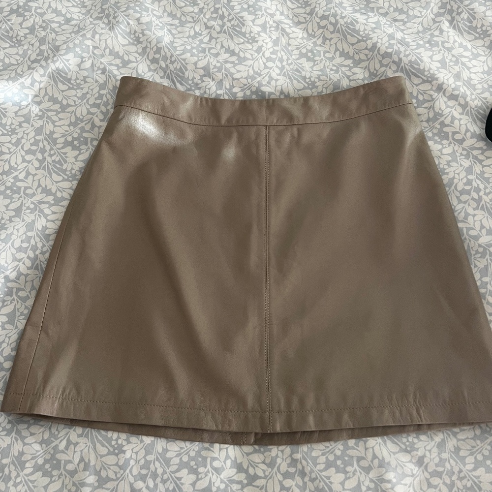 Cupcakes and Cashmere "Marrie Leather Skirt" in Toffee